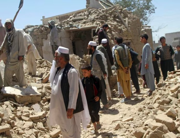 Earthquake News: आधी रात में दिल्ली में डोली धरती, अफगानिस्तान में 20 लोगों की मौत, भारी नुकसान की आशंका