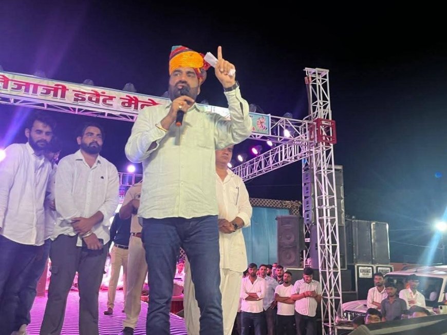 जाट समाज के नेताओं को पैर छूने की आदत पर बेनीवाल का तंज, कहा- अपने समाज के नेताओं का करें सम्मान